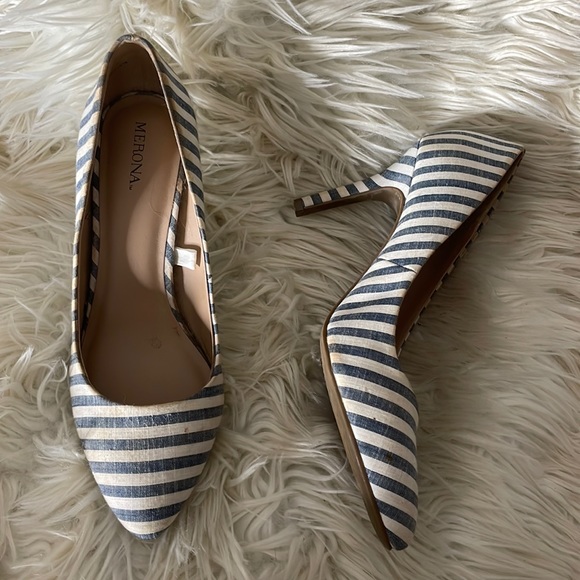 Merona target blue grey gray white striped classic stick heels sz 8 pointed toe - Picture 1 of 16